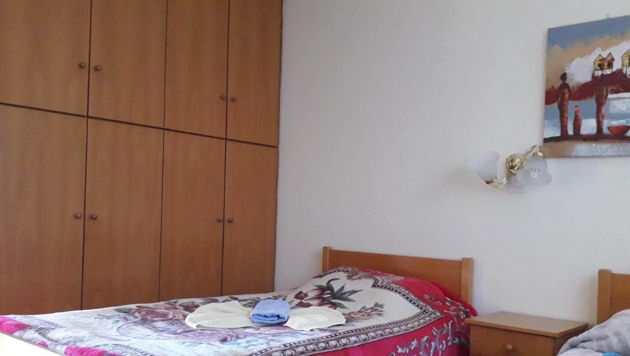 Natasha'S Apartments Пафос Екстериор снимка